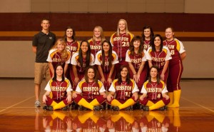 The softball team, coached by Andrew Sharp. Photo by Larry Bartel, Hesston College Marketing and Communications